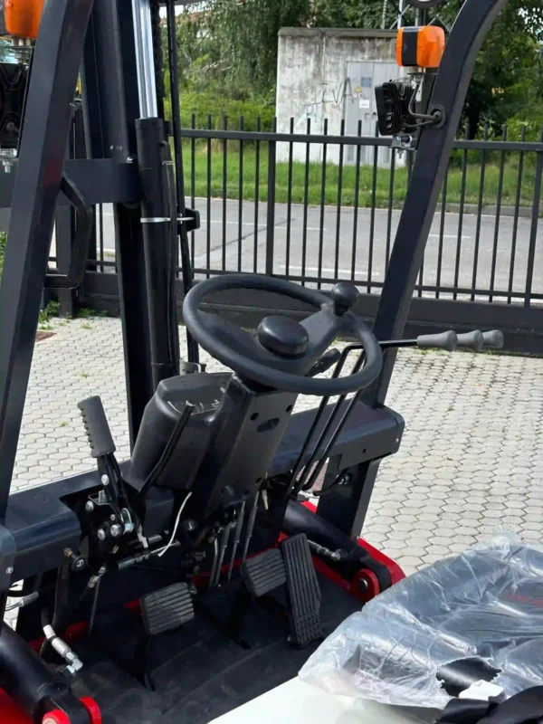 <strong> 3 TON </strong>(Carrello elevatore) - immagine 2