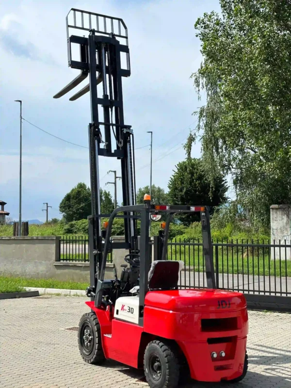 <strong> 3 TON </strong>(Carrello elevatore) - immagine 4