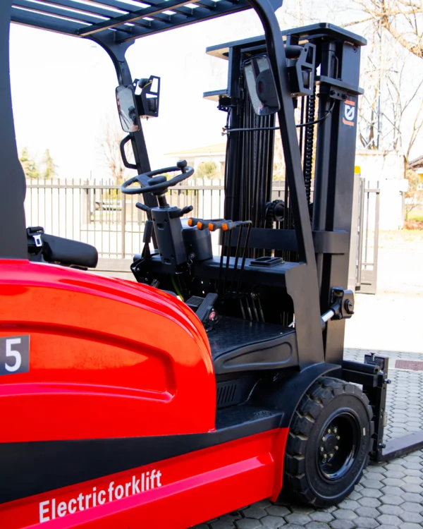 <strong>CARRELLO ELEVATORE ELETTRICO 25Q - immagine 3