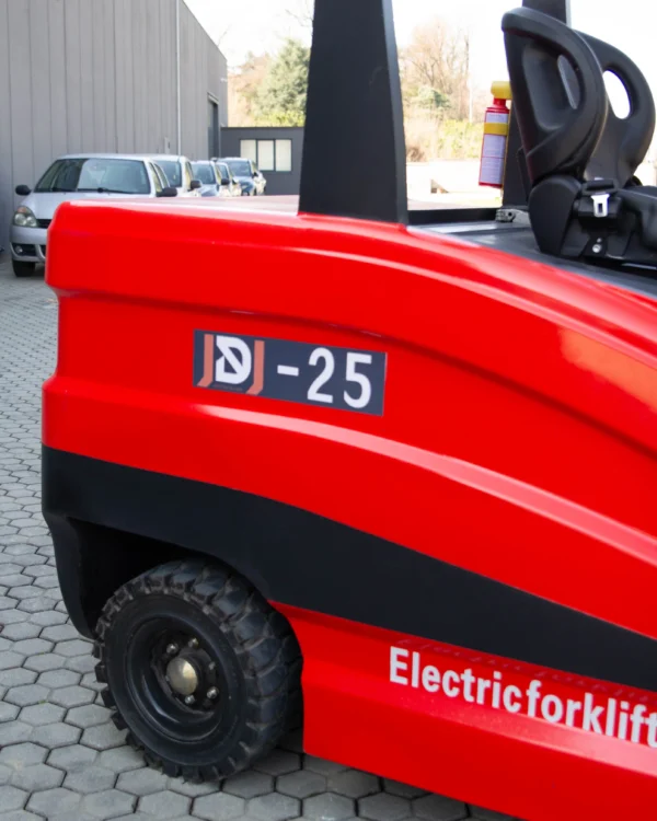 <strong>CARRELLO ELEVATORE ELETTRICO 25Q - immagine 4