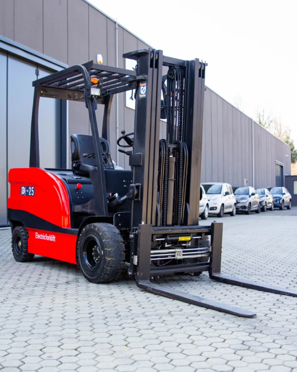 <strong>CARRELLO ELEVATORE ELETTRICO 25Q - immagine 6